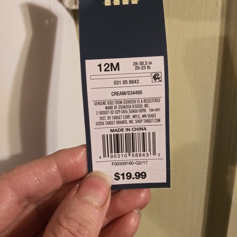 3/$15 NWT Oshkosh Baby Girl Knitted Cape - Picture 6 of 7